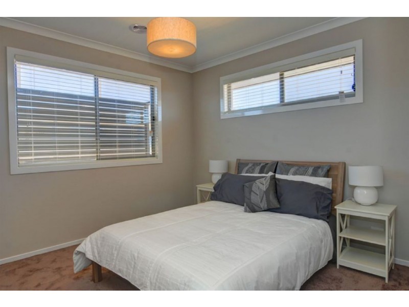 42b Elaine Avenue (display only), Alfredton VIC 3350