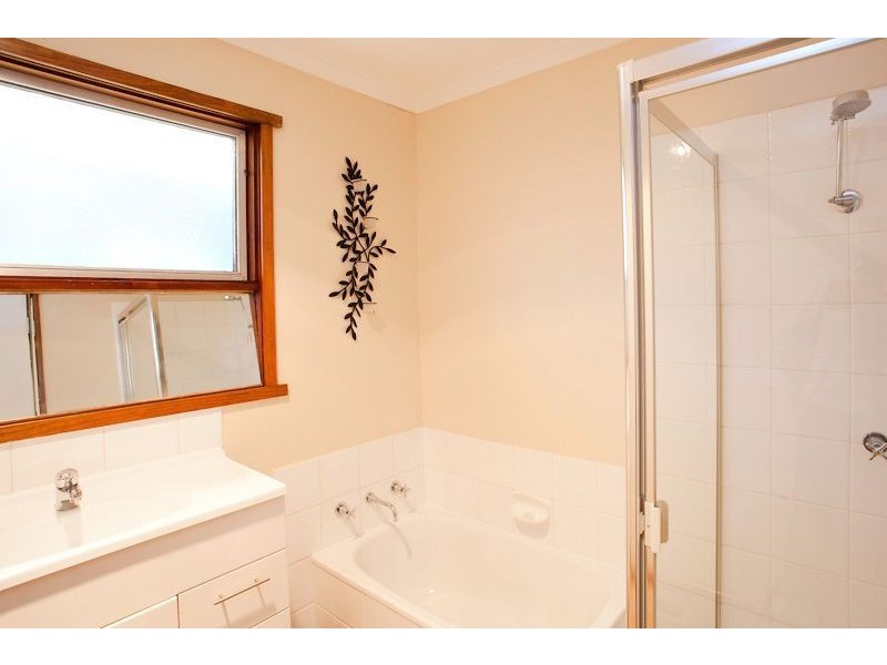 120 Rathkeale Avenue, Mount Helen VIC 3350