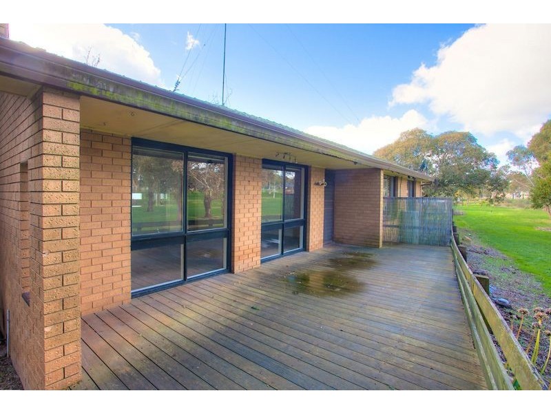 813 Geelong Road, Canadian VIC 3350