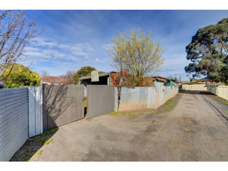 1232 Howitt Street, Wendouree VIC 3355