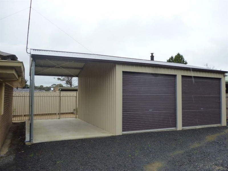 9 Malbec Drive, Mount Clear VIC 3350