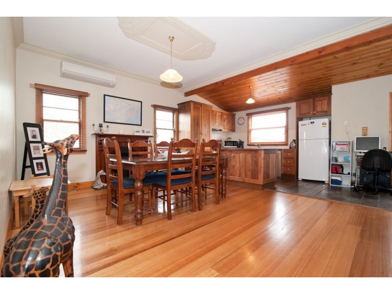 409 Humffray Street North, Brown Hill VIC 3350