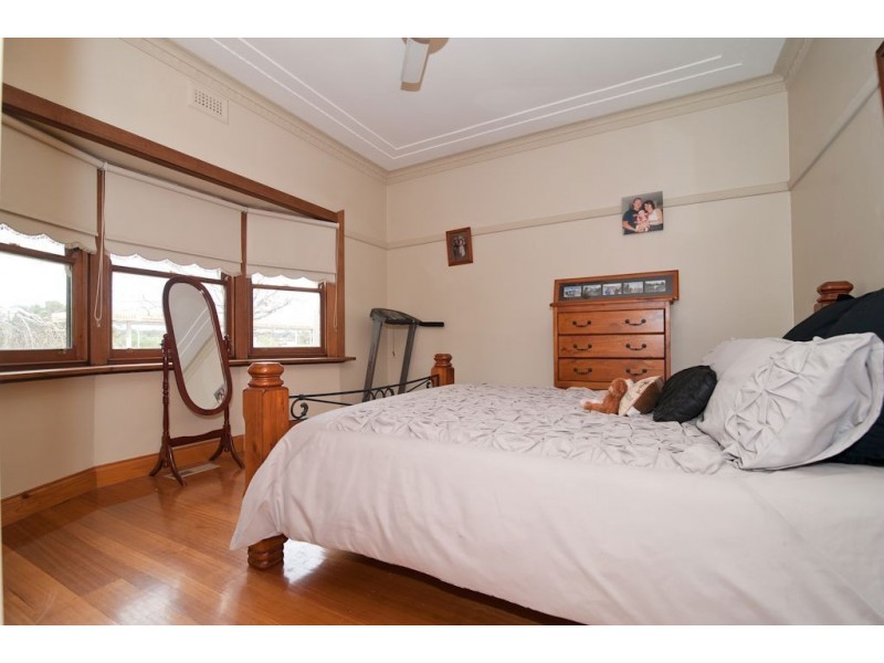 409 Humffray Street North, Brown Hill VIC 3350