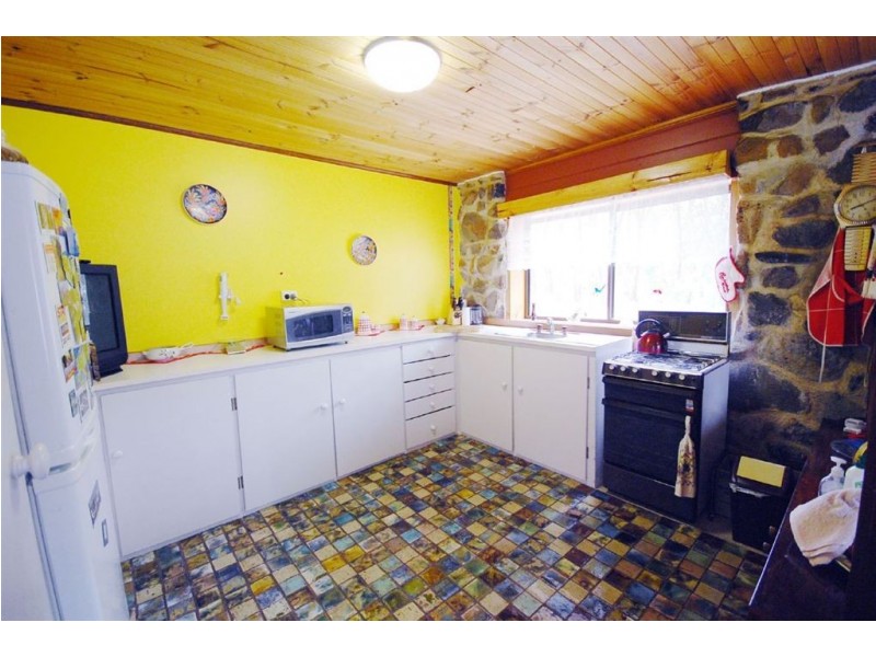 27 Rill Court, Haddon VIC 3351