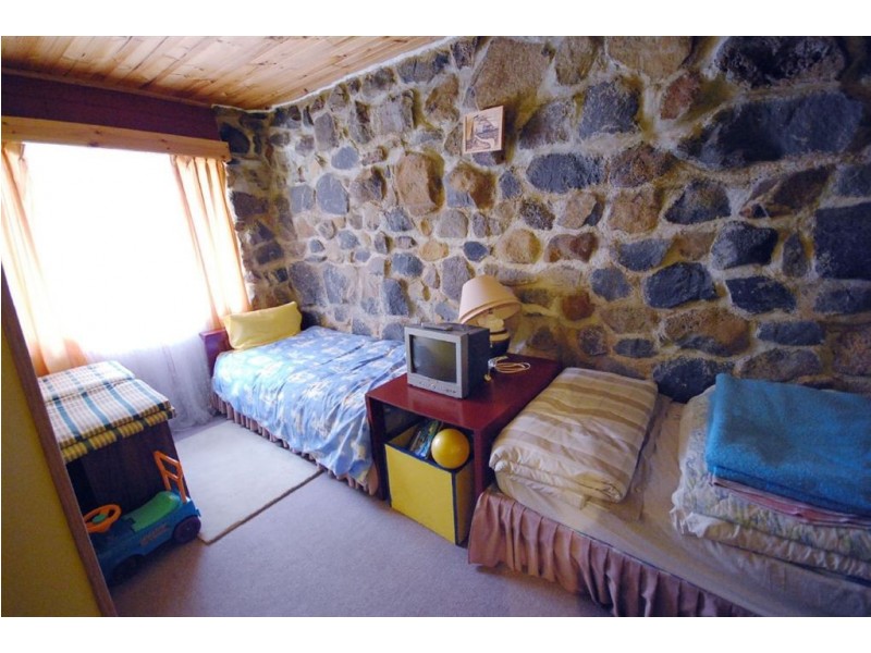 27 Rill Court, Haddon VIC 3351