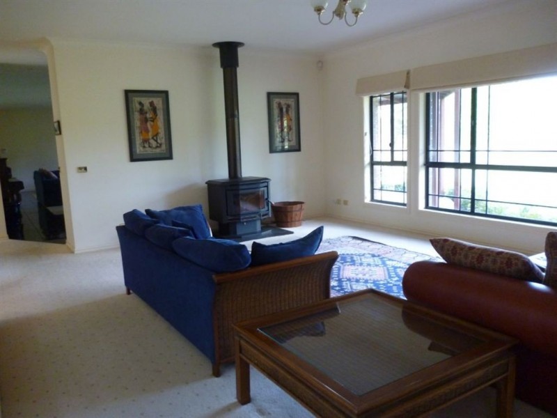 12 Koala Court, Smythes Creek VIC 3351