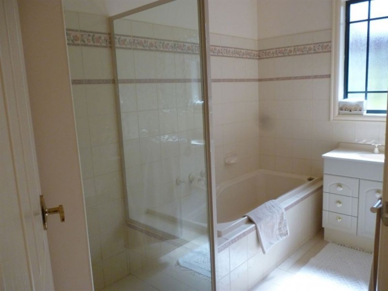 12 Koala Court, Smythes Creek VIC 3351