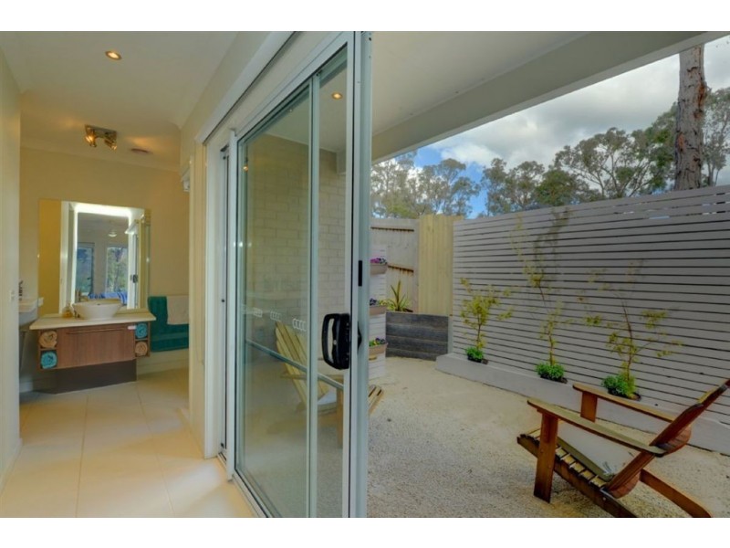 20 Zoe Drive, Mount Helen VIC 3350