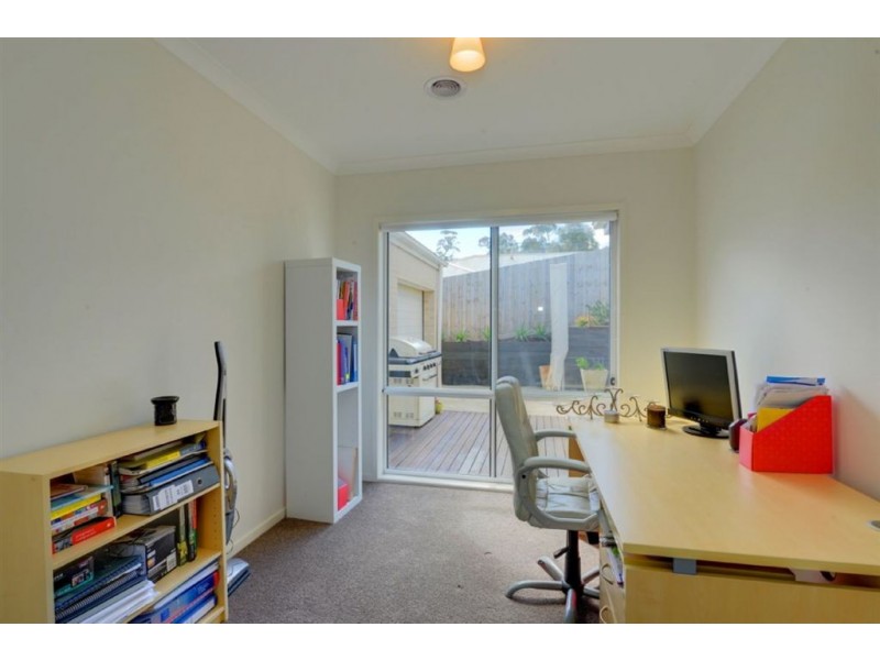 20 Zoe Drive, Mount Helen VIC 3350