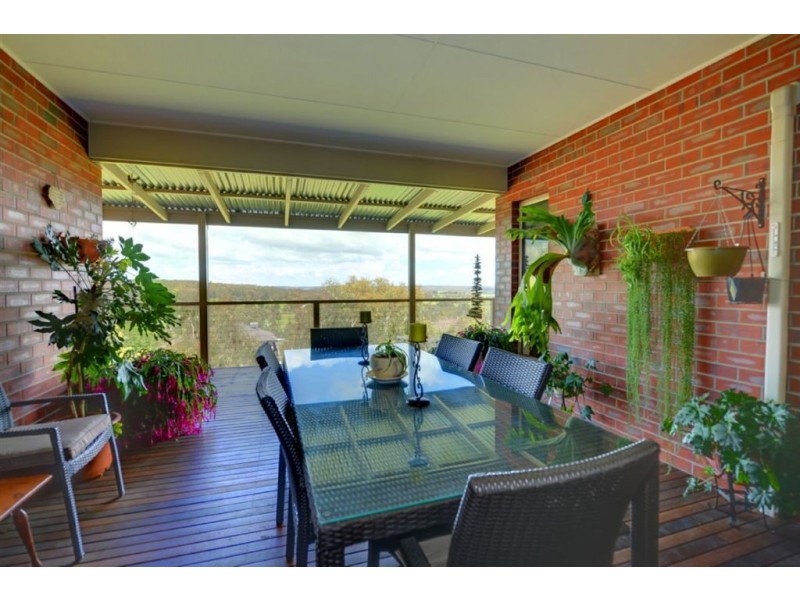 1 Herriott Street, Buninyong VIC 3357