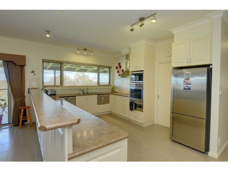 1 Herriott Street, Buninyong VIC 3357