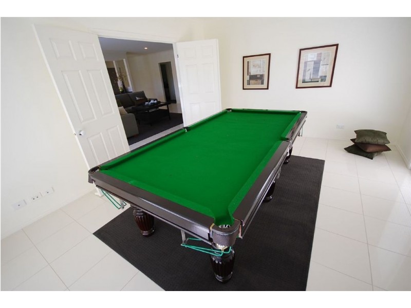 45 St Michaels Place, Lake Gardens VIC 3355