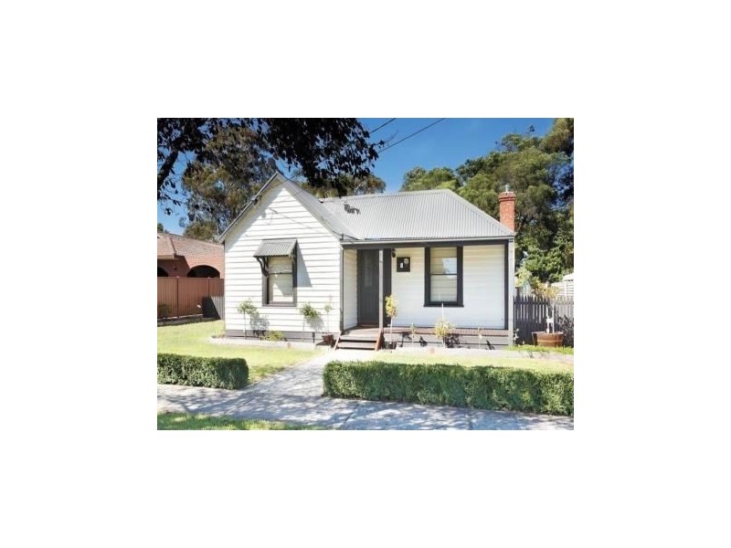 20 Canterbury Street, Brown Hill VIC 3350