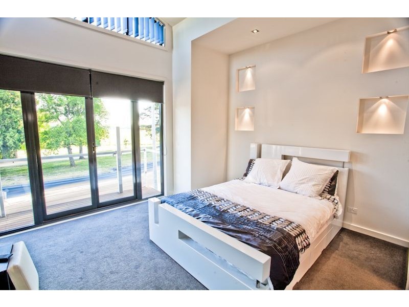 500 Wendouree Parade, Lake Wendouree VIC 3350