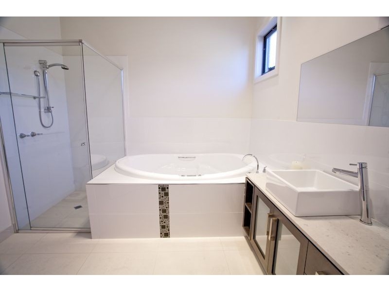 500 Wendouree Parade, Lake Wendouree VIC 3350