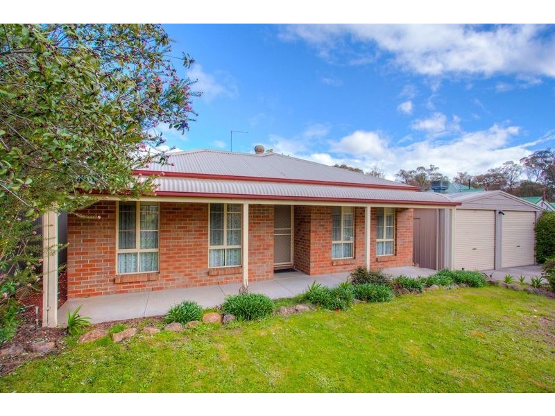 26 Tait Drive, Creswick VIC 3363