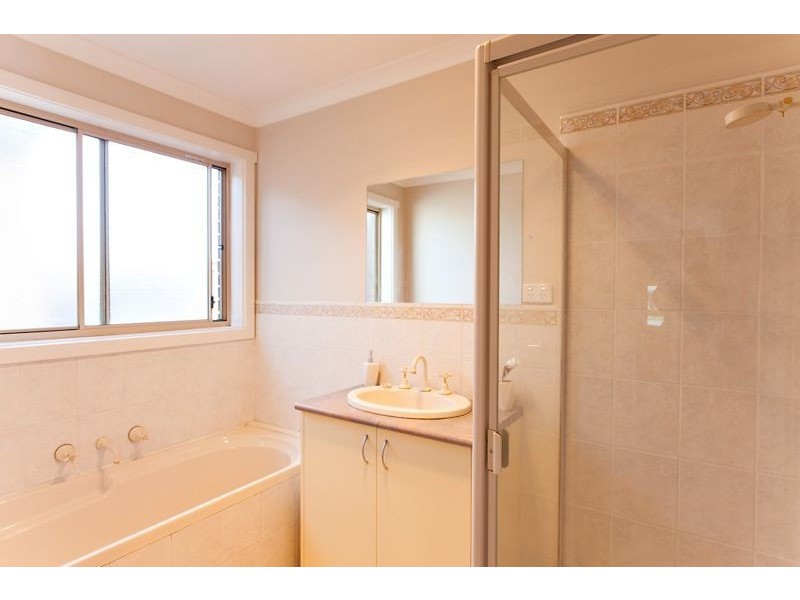 8 Begonia Court, Delacombe VIC 3356