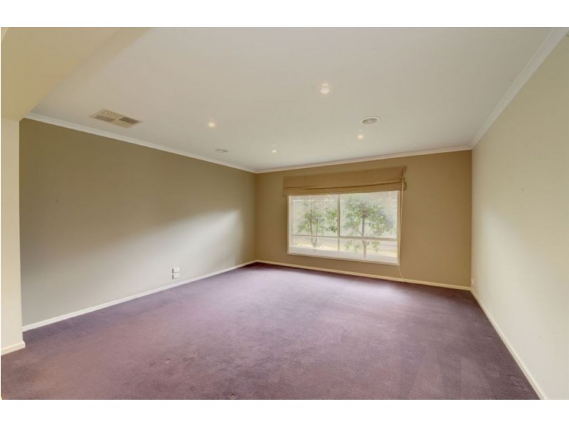 10 Coventry Street, Miners Rest VIC 3352