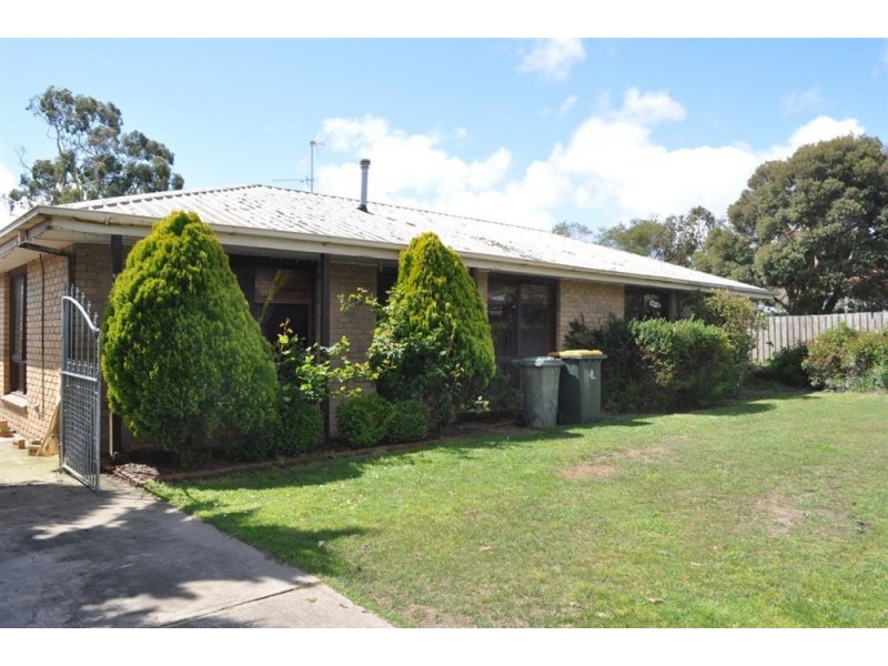7 Windemere Way, Cardigan Village VIC 3352