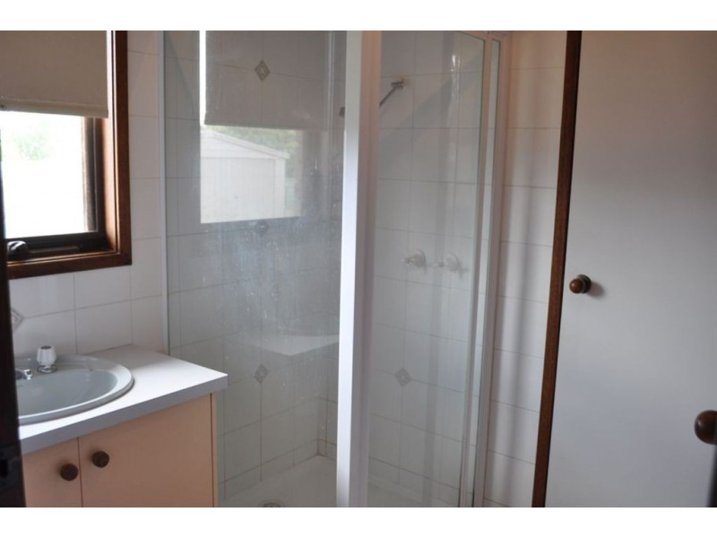 7 Windemere Way, Cardigan Village VIC 3352