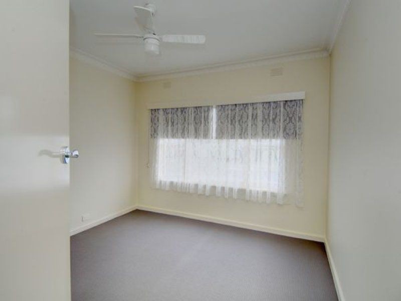 14 Shirley Street, Wendouree VIC 3355