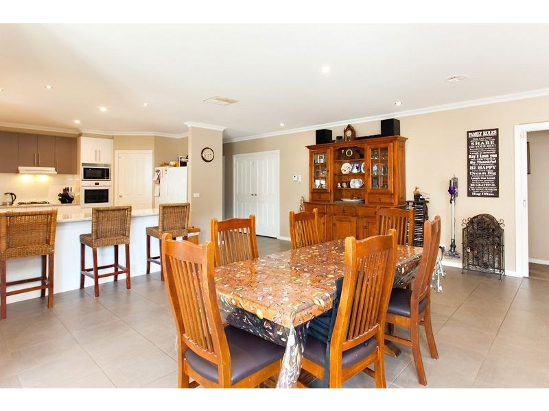13 King George Way, Mitchell Park VIC 3355