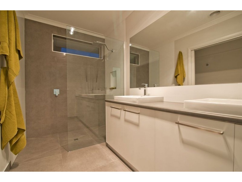 7 Braeburn Court, Brown Hill VIC 3350