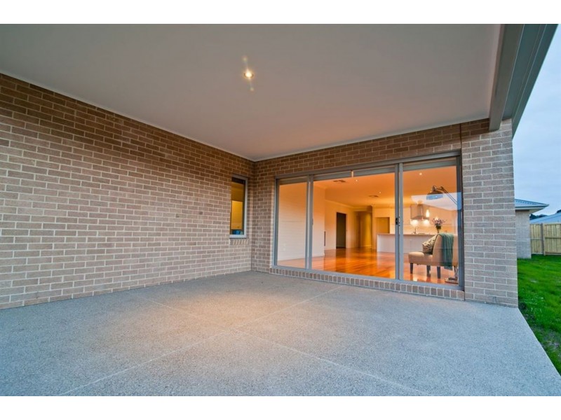 7 Braeburn Court, Brown Hill VIC 3350