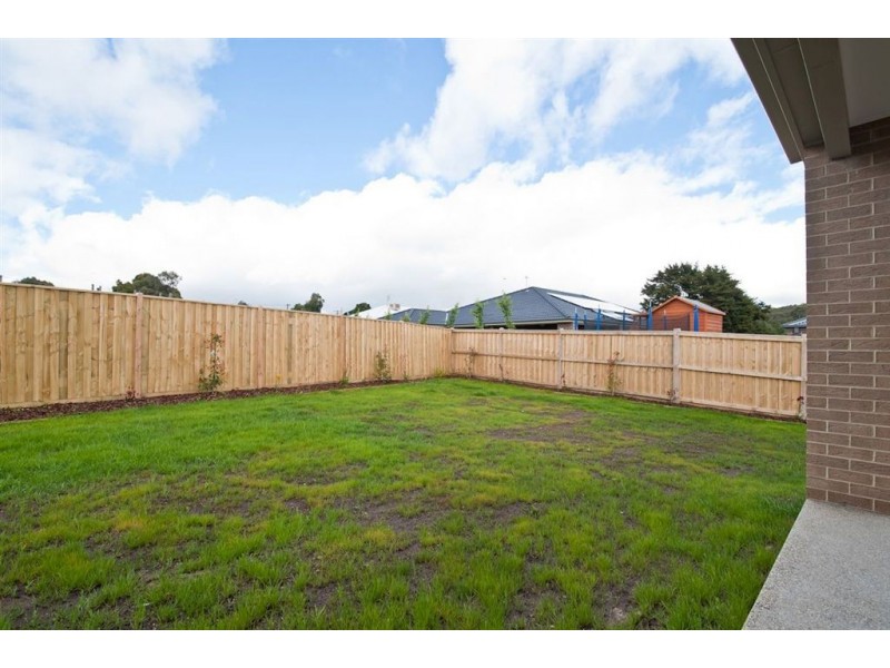 7 Braeburn Court, Brown Hill VIC 3350