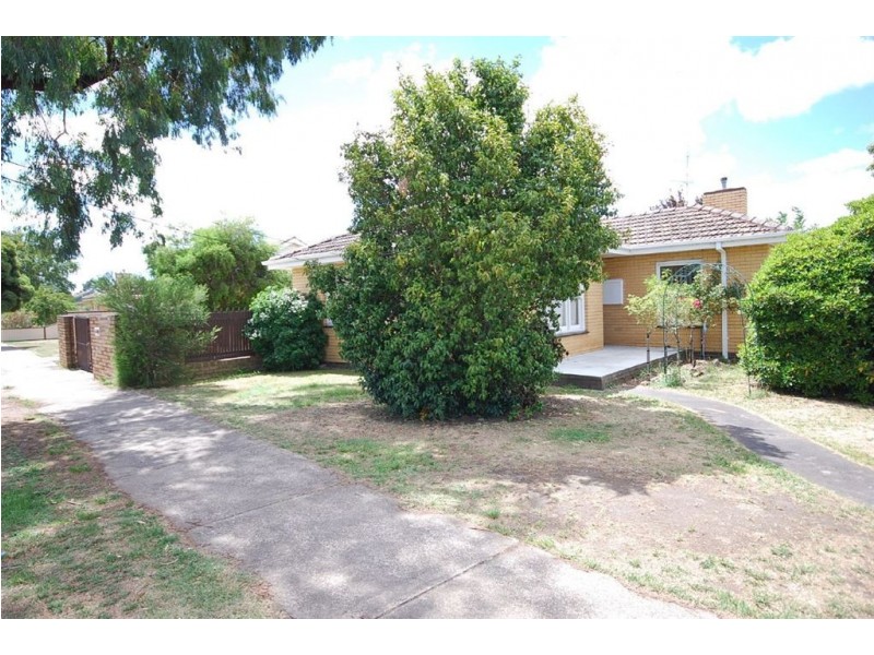 37 Rowlands Street, Ballarat VIC 3350
