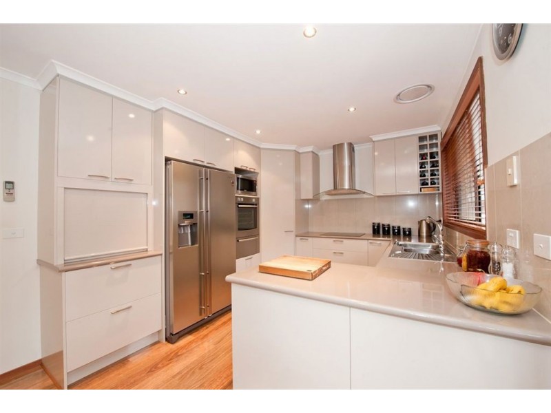 32 Bradby Avenue, Mount Clear VIC 3350