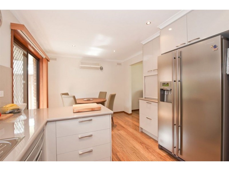 32 Bradby Avenue, Mount Clear VIC 3350