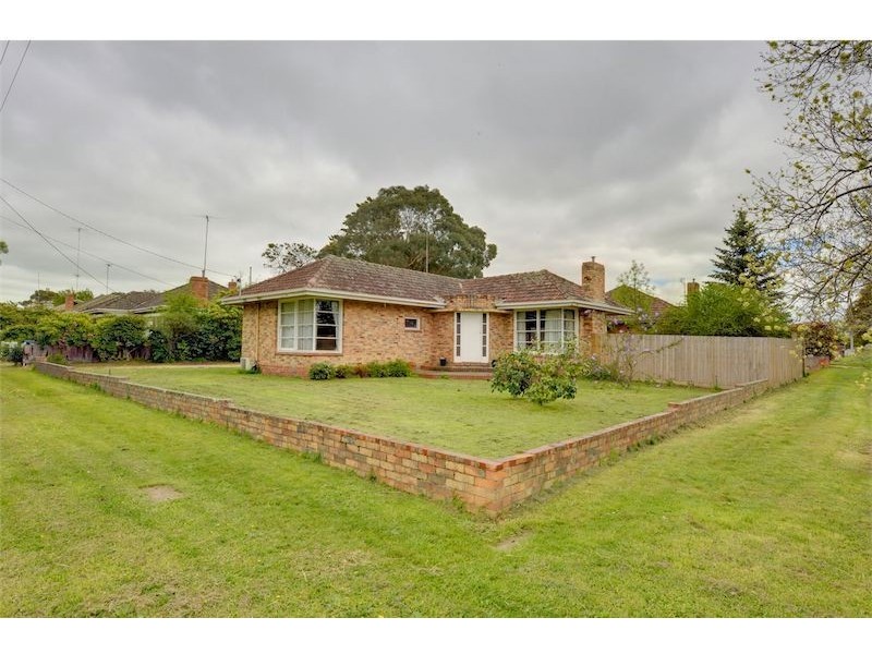 702 Bell Street, Redan VIC 3350