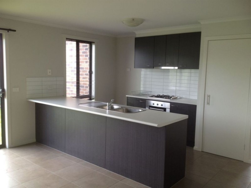 23 Carmichael Court, Sebastopol VIC 3356