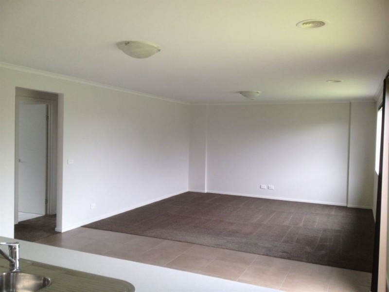 23 Carmichael Court, Sebastopol VIC 3356