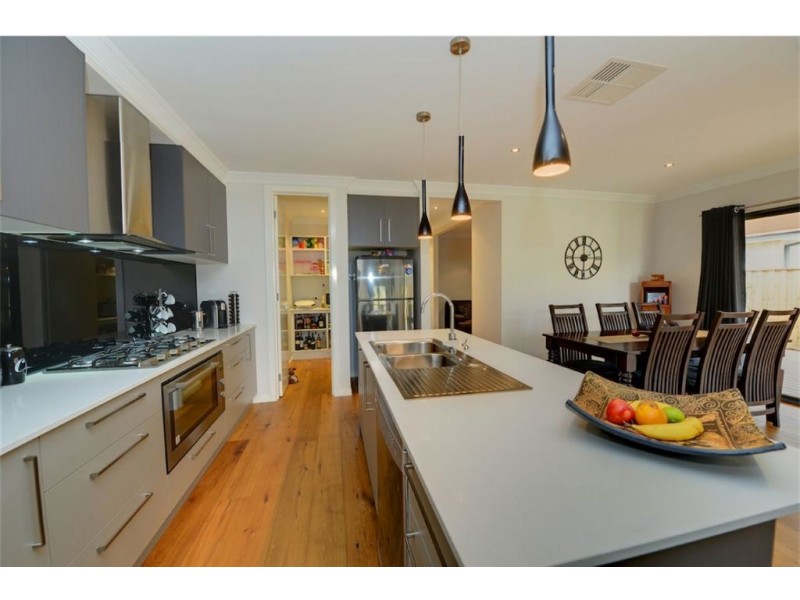 9 Bellington Drive, Alfredton VIC 3350