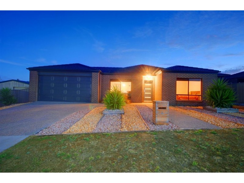 2 Citadel Court, Miners Rest VIC 3352