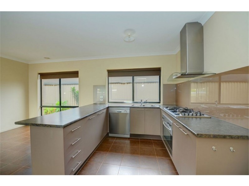 2 Citadel Court, Miners Rest VIC 3352