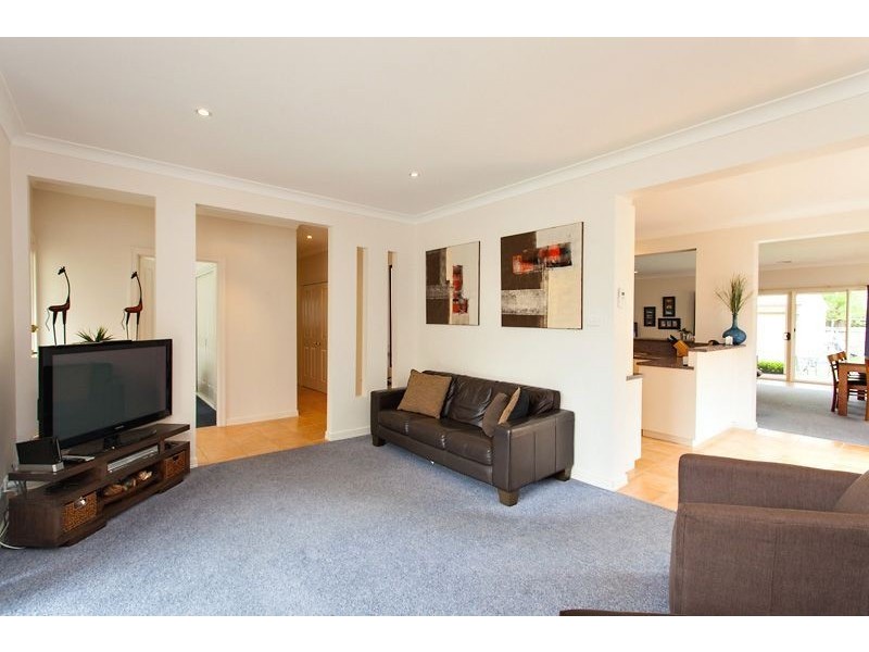 20 Longley Street, Alfredton VIC 3350