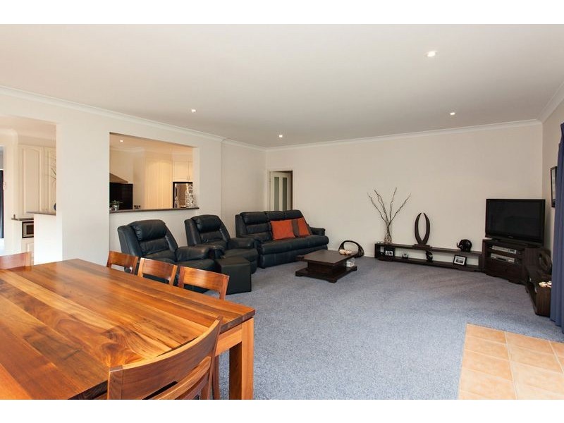 20 Longley Street, Alfredton VIC 3350