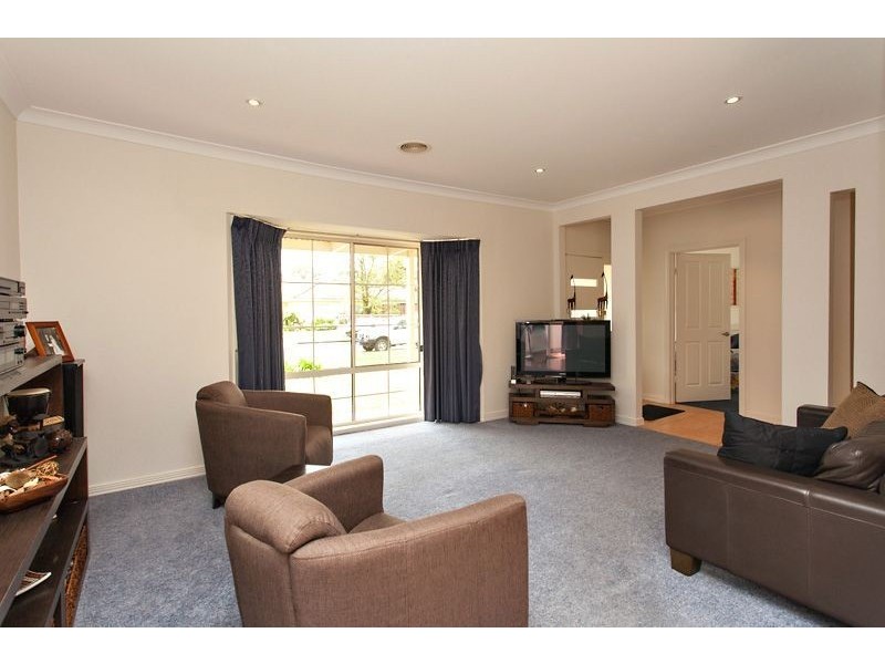 20 Longley Street, Alfredton VIC 3350