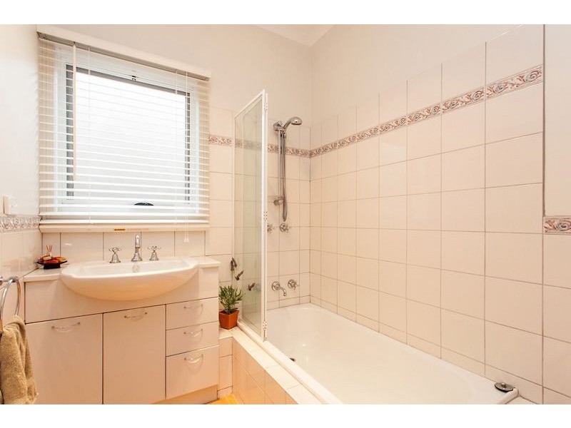 20 Longley Street, Alfredton VIC 3350