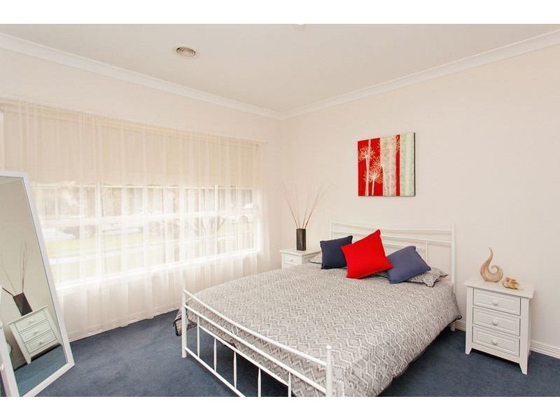 20 Longley Street, Alfredton VIC 3350