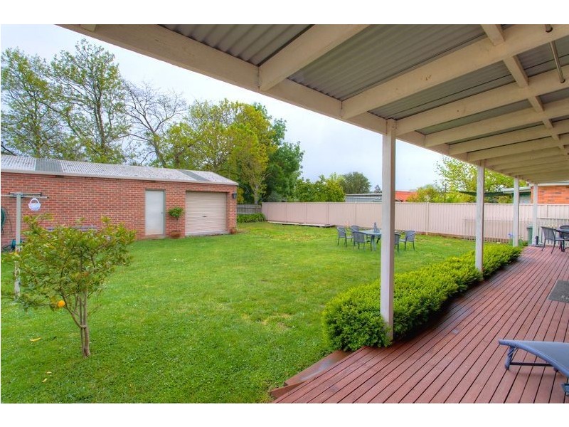 20 Longley Street, Alfredton VIC 3350