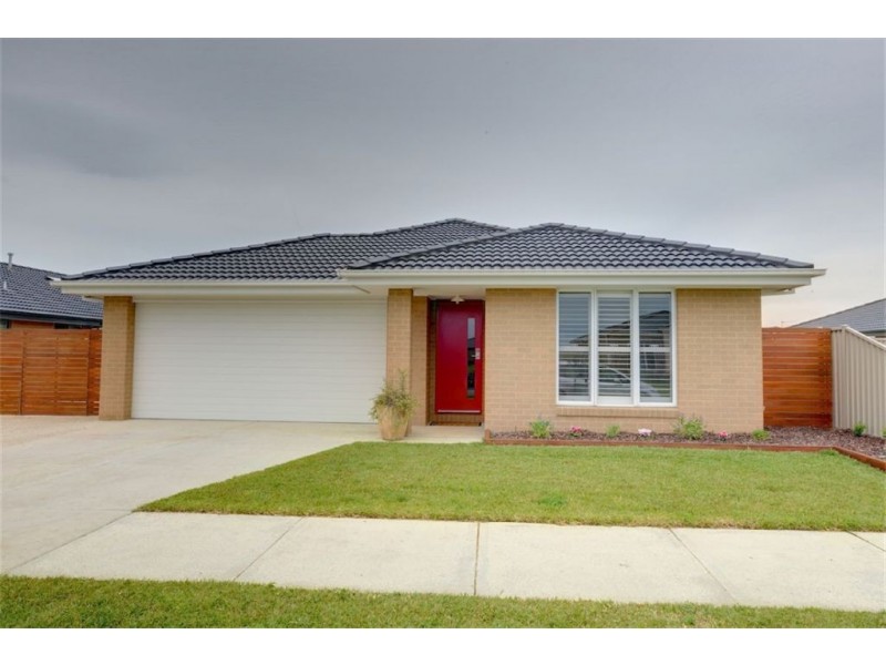 18 Oberon Street, Alfredton VIC 3350