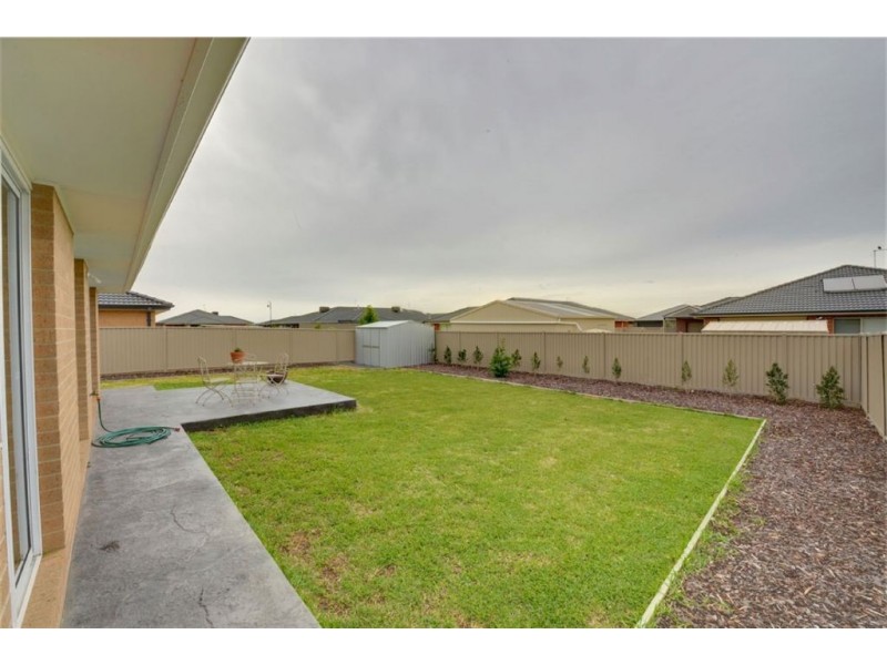 18 Oberon Street, Alfredton VIC 3350