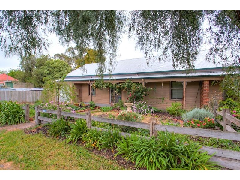 2/18 Glazebrook Street, Ballarat VIC 3350