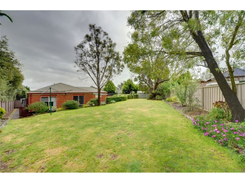 5 Bellbird Court, Mount Helen VIC 3350