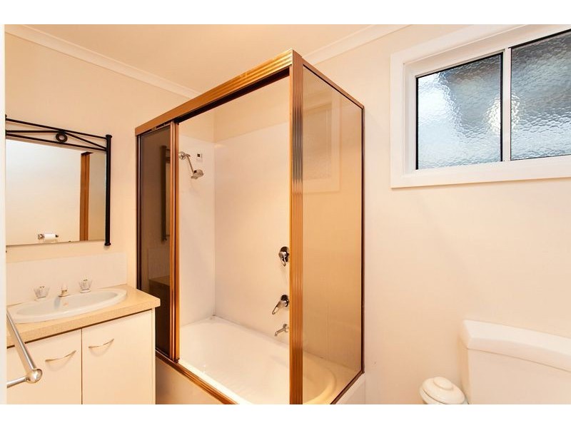 332 Peel Street North, Black Hill VIC 3350