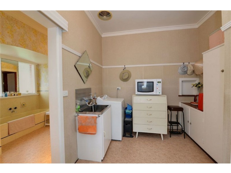 1361 Gregory Street, Lake Wendouree VIC 3350